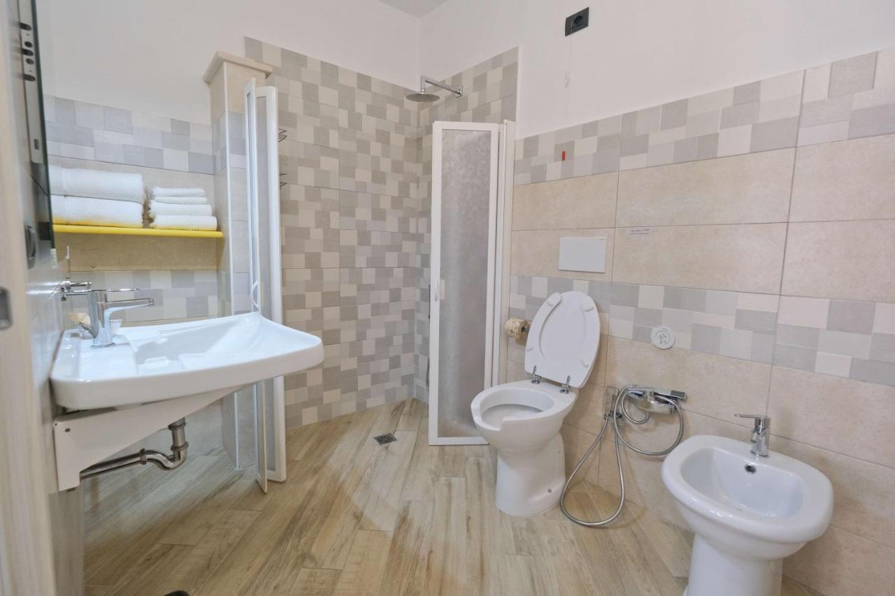 Il Porto Affittacamere B&B Brindisi Exterior foto