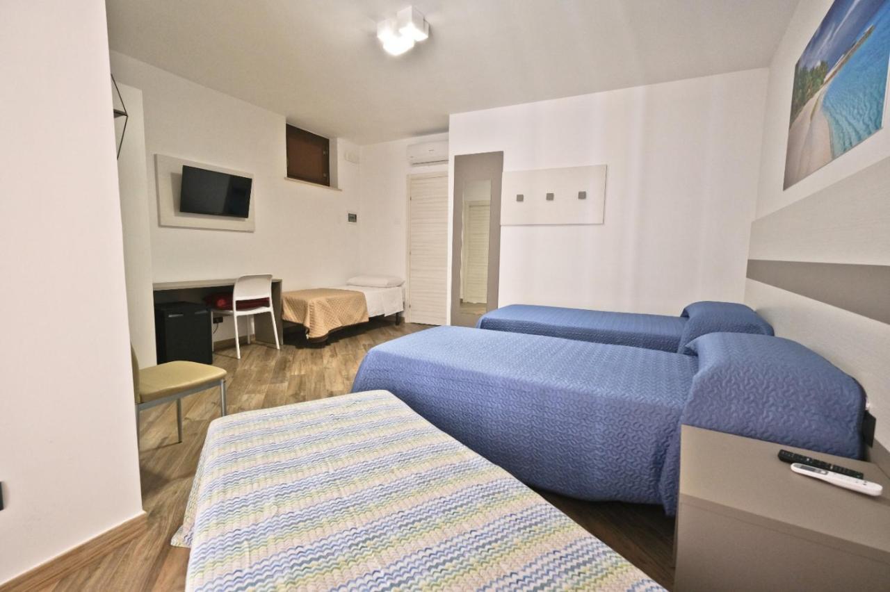 Il Porto Affittacamere B&B Brindisi Exterior foto